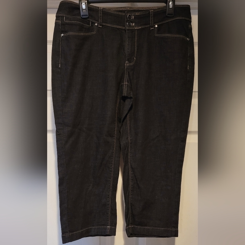 $99 Women's White House Black Market Crop Leg Dark Wash Denim Jeans Size 8 WHBM